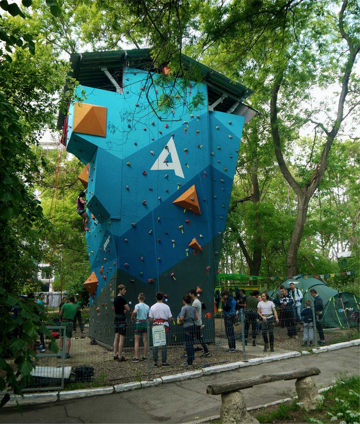 Мастер-класс по скалолазанию на скалодроме «Aventura»